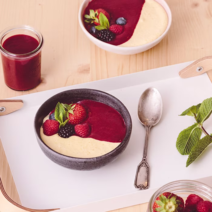 mousse au chocolat blanc et fruits rouges