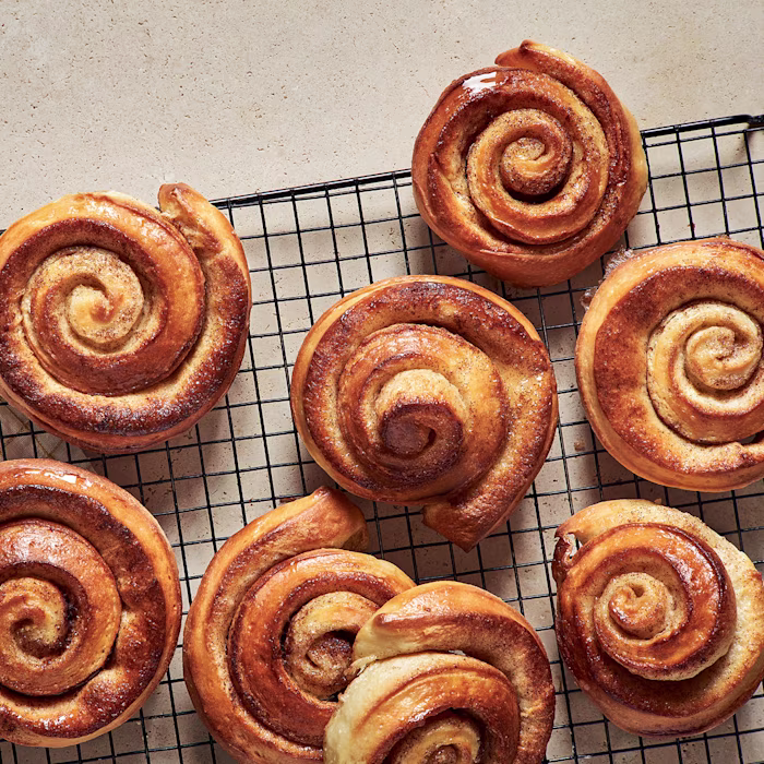 Cinnamon rolls