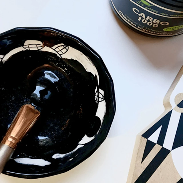 Masque visage purifiant au charbon