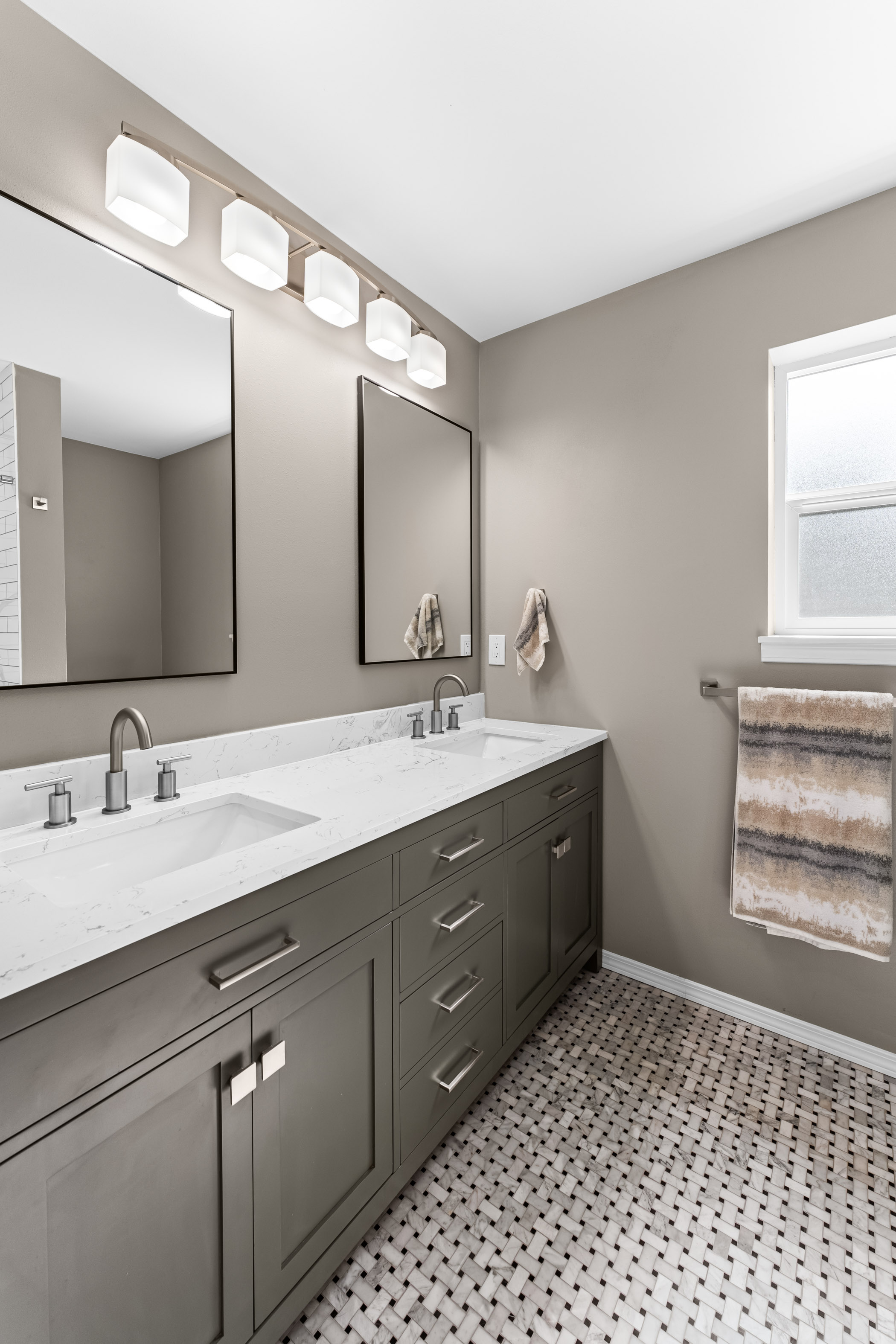 Tulalip-full-home-remodel-new-day-construction-64