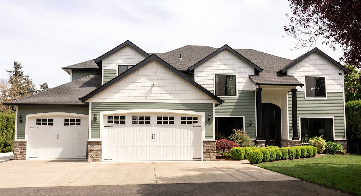 Seamless **Renovation** Done *Without* Disrupting Your Life