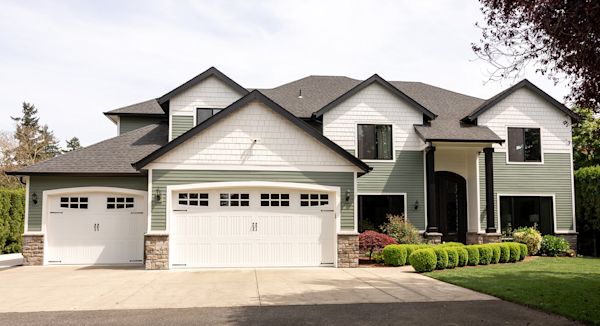 Seamless **Renovation** Done *Without* Disrupting Your Life