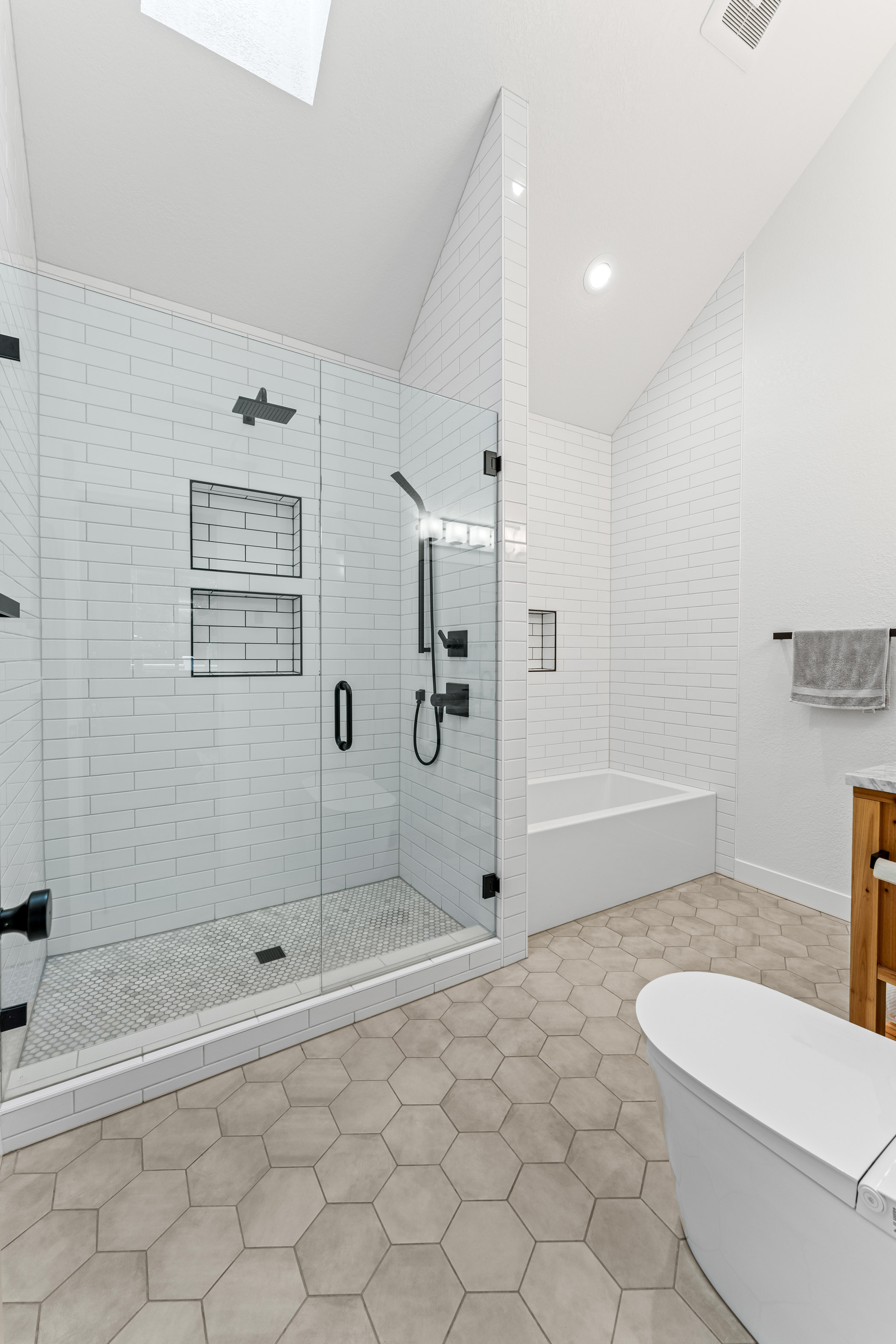 lake-stevens-wa-full-home-remodel-new-day-construction-32