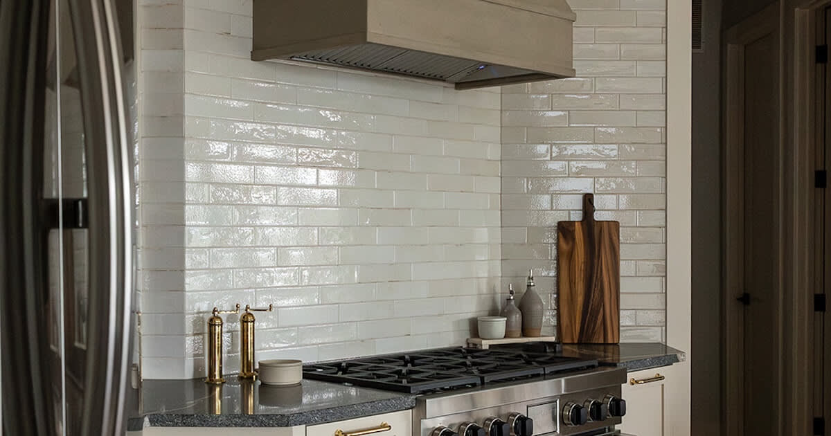 What You Need To Know Before Buying Backsplash For a Kitchen