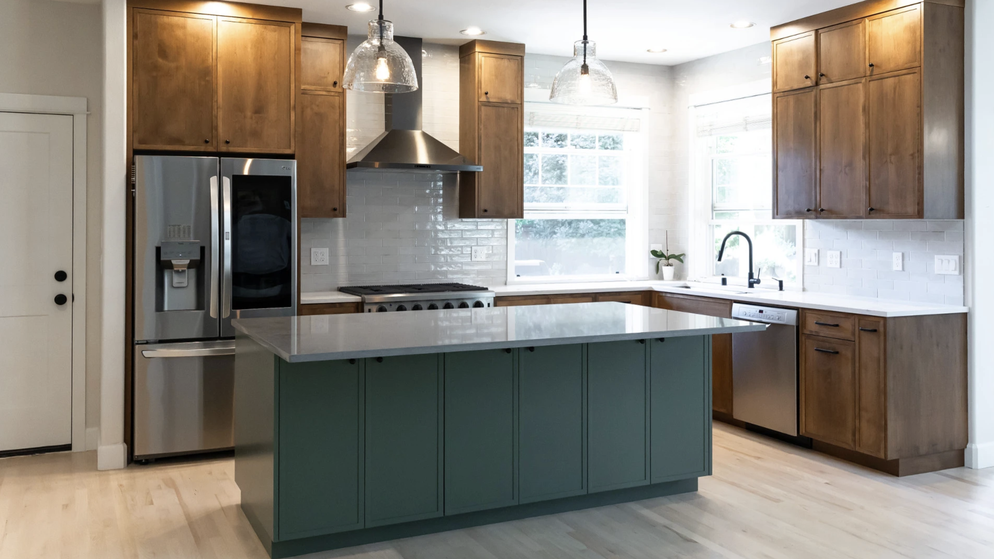 Beautifully updated kitchen in Camas, WA