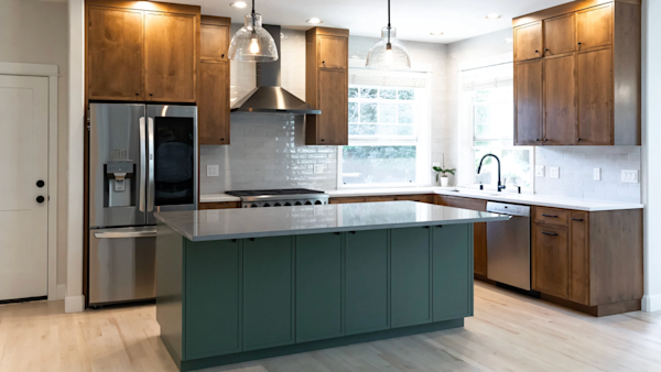 Beautifully Updated Kitchen in Camas, WA