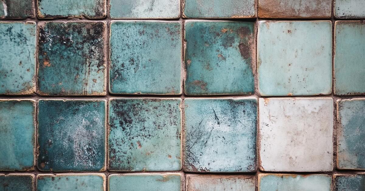 Can You Paint Bathroom Tile? DIY + Pro Guide