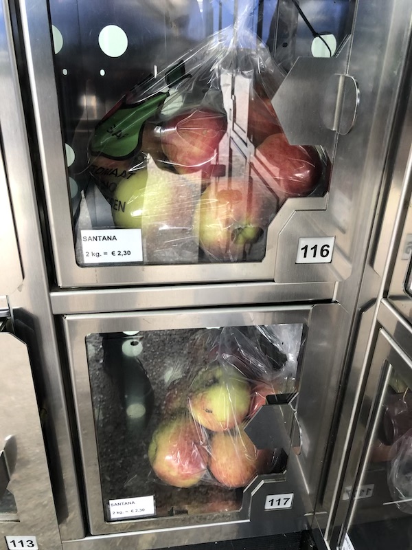 santana-appel-van-kat-angelino