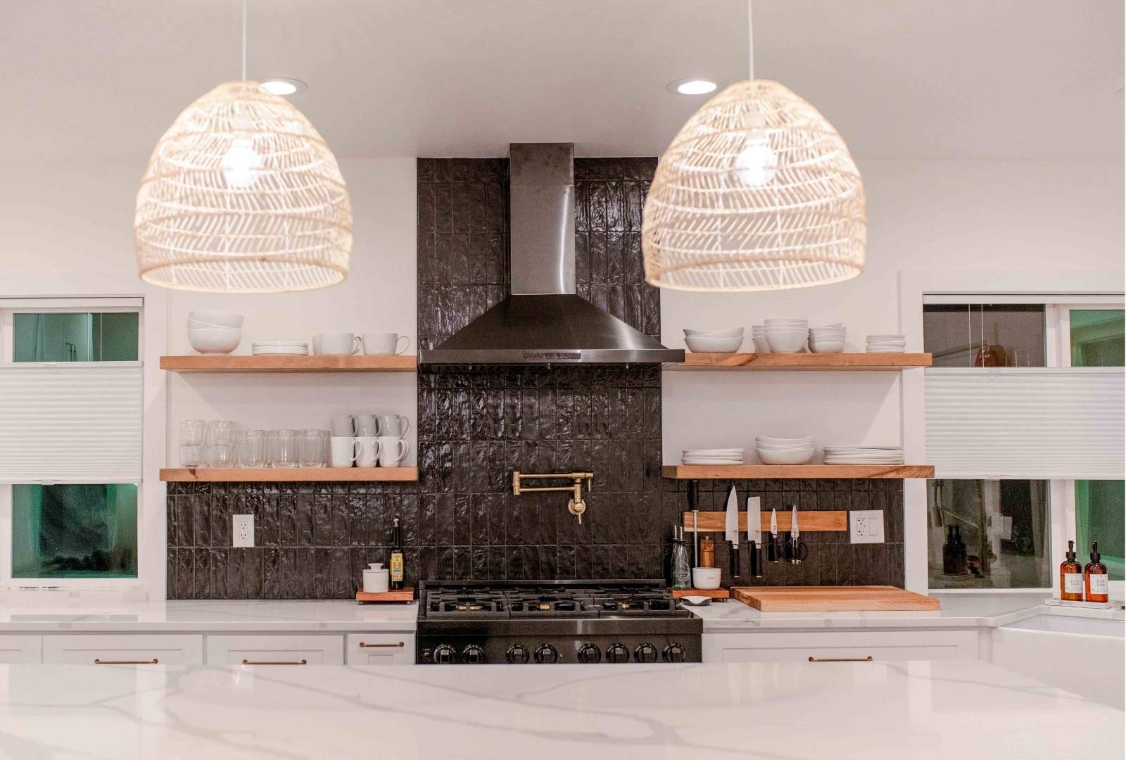 Smart Kitchen Storage Ideas for a Clutter-Free Space