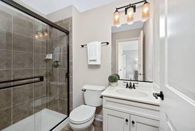 10 Creative Small Bathroom Design Ideas