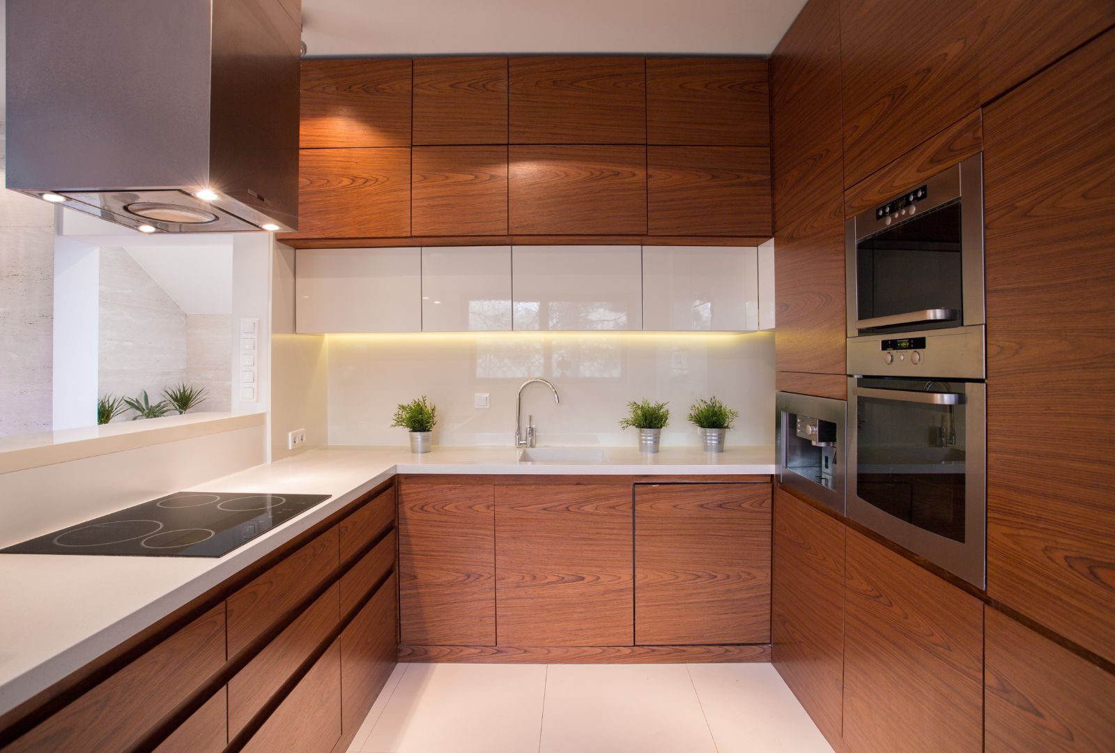 Kitchen Cabinet Materials: Pros, Cons, and Best Uses