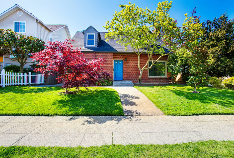 Spring Home Remodeling: Top Reasons & Tips