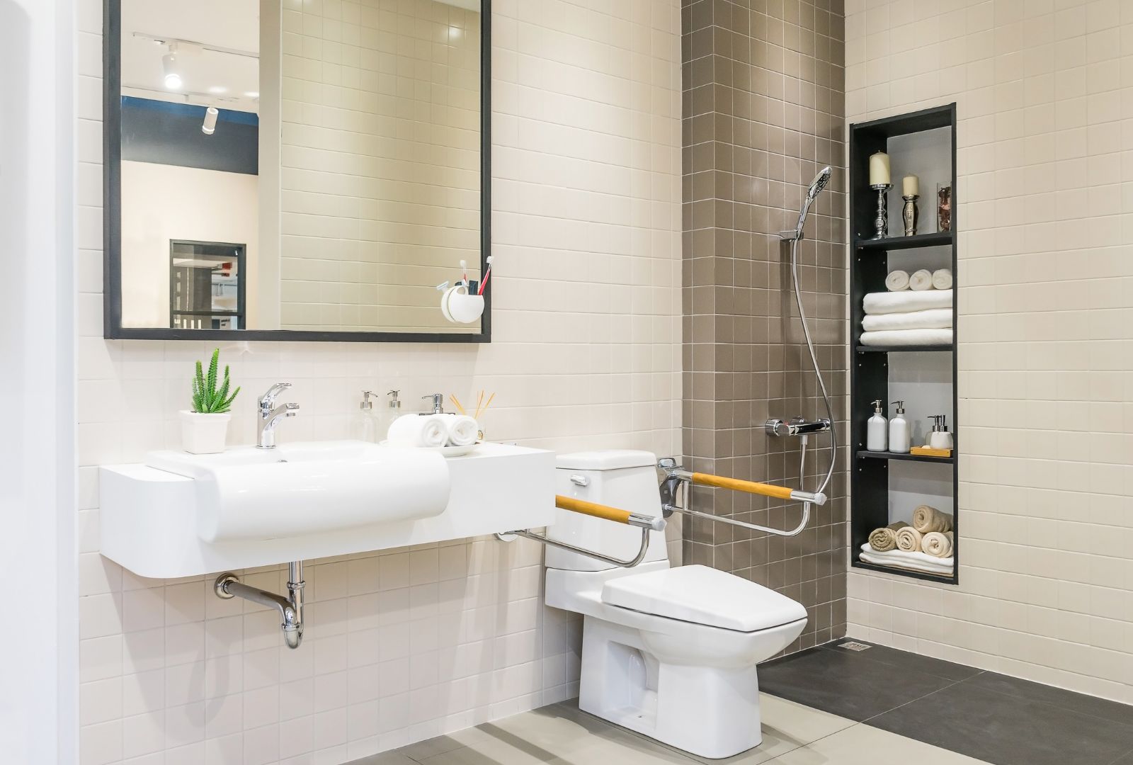 Senior-Friendly Bathrooms: The Ultimate Guide