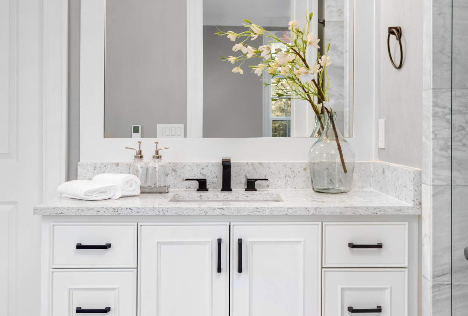 Luxury on a Budget: 8 Bathroom Vanity Remodel Tips