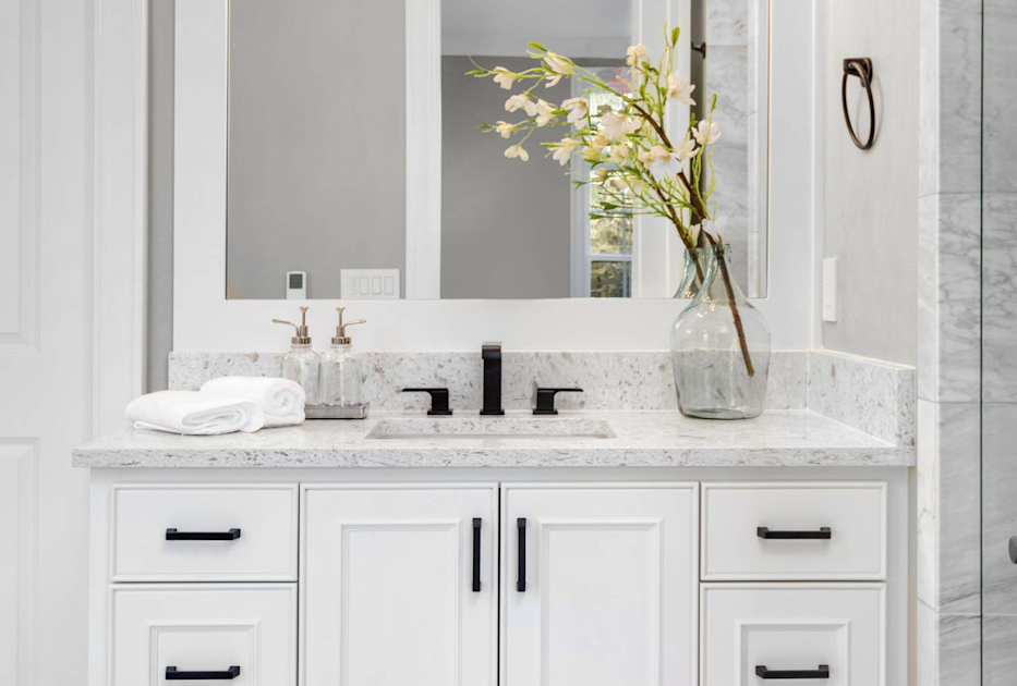 Luxury on a Budget: 8 Bathroom Vanity Remodel Tips