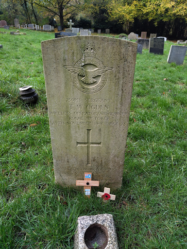 The headstone of Sargeant Oliver Houghton