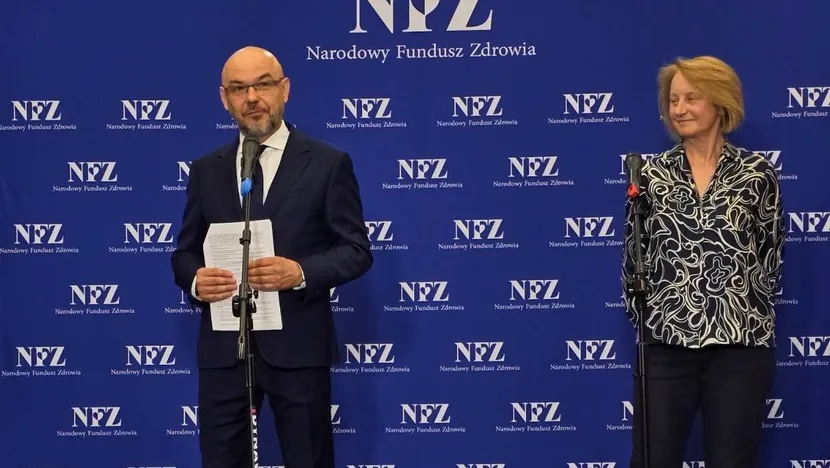 Tabletka “dzień po” na receptę farmaceutyczną - NFZ podał, ile aptek zgłosiło się już do programu