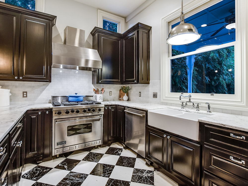 The kitchen of Elijah Wood