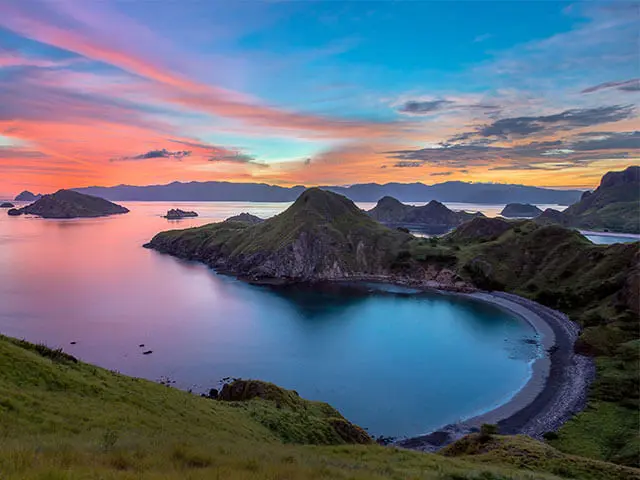 Explore the Hidden Treasures : 5 Fascinating Dive Sites in Labuan Bajo!