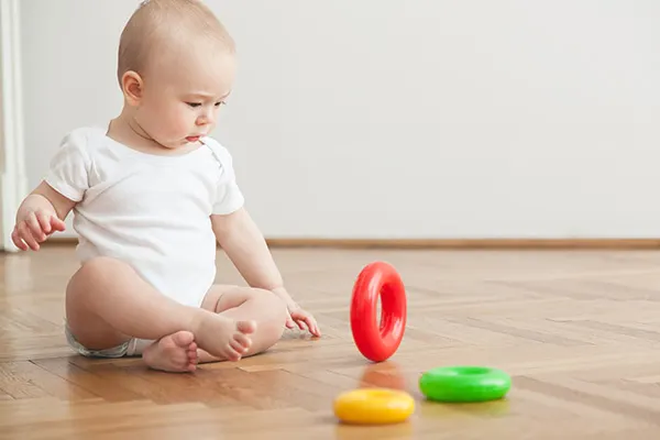 Actividades para o desenvolvimento psicomotor de bebés dos 6 aos 9 meses