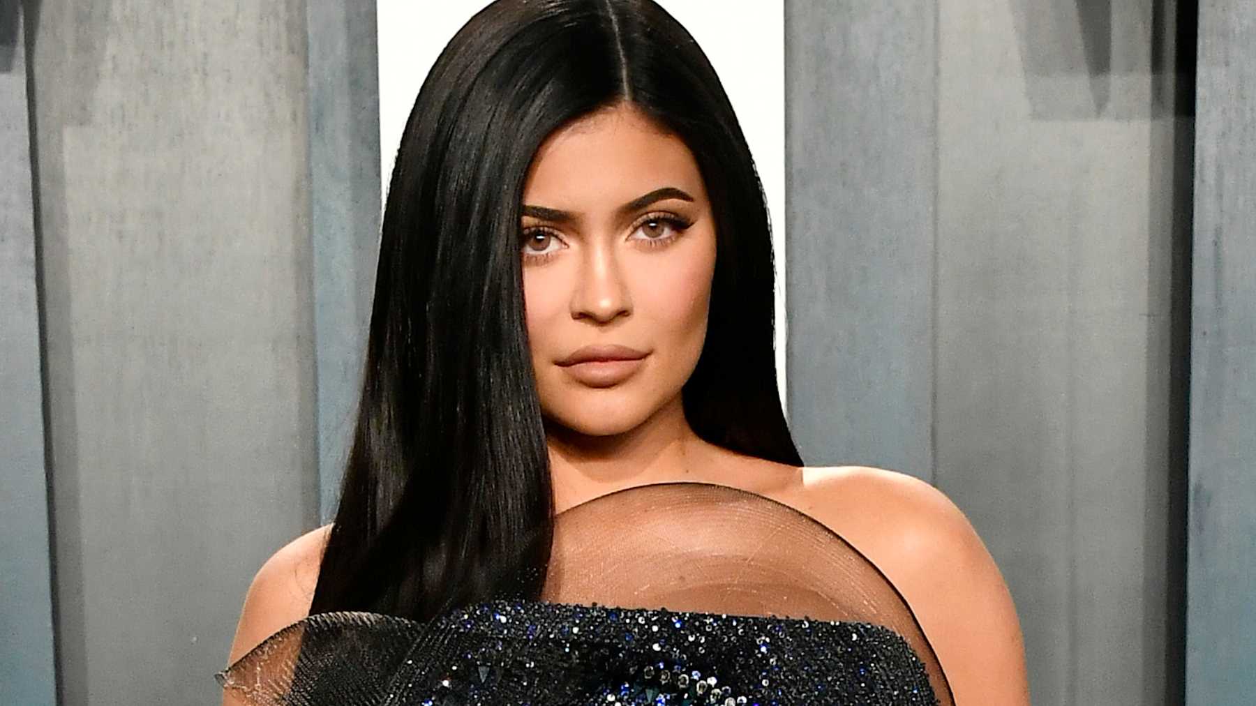 Kylie Jenner Shows Off Her Baby Bump In Spandex Catsuit Mamaslatinas Com Kylie Jenner Shows Off Her Baby Bump In Spandex Catsuit Mamaslatinas Com