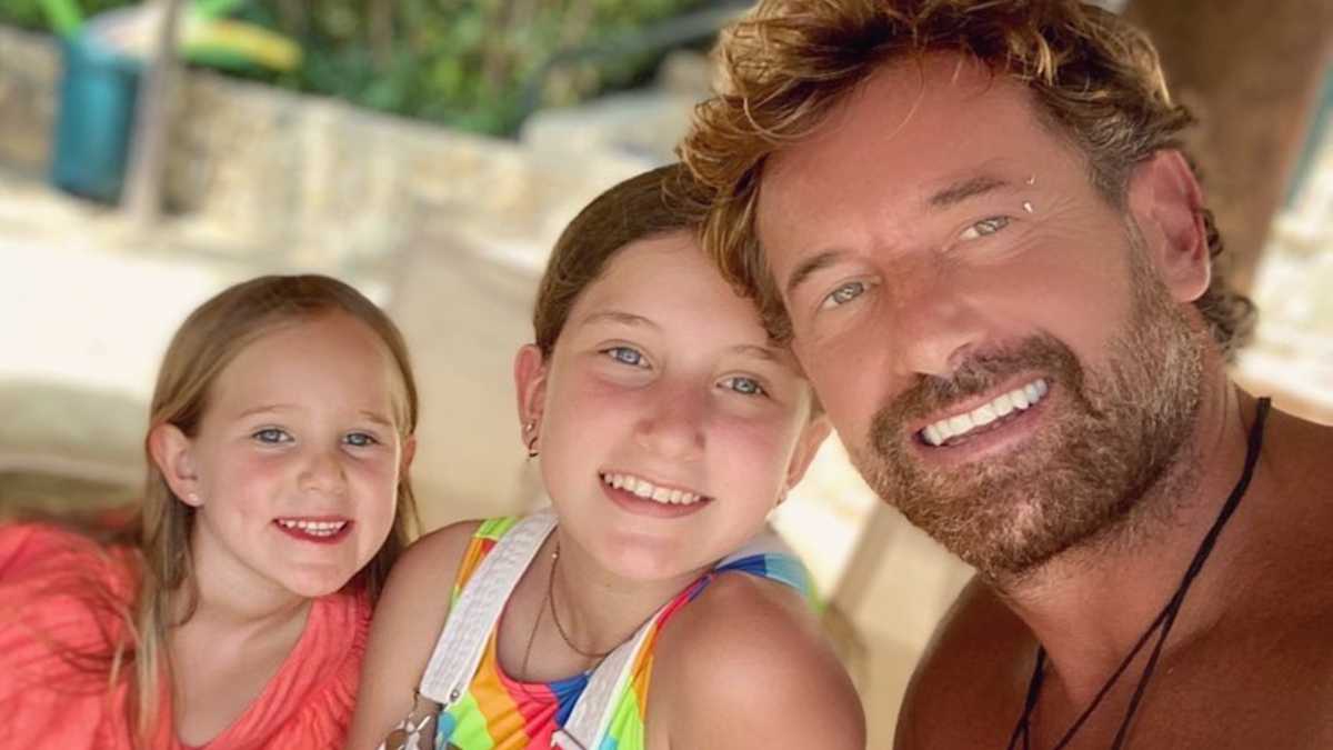 Gabriel Soto Revela Como Reaccionaron Sus Hijas A Su Compromiso Con Irina Baeva Mamaslatinas Com Gabriel Soto Revela Como Reaccionaron Sus Hijas A Su Compromiso Con Irina Baeva Mamaslatinas Com