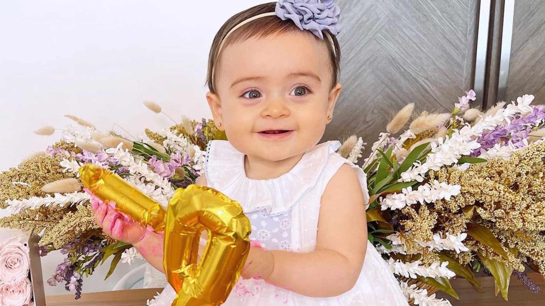 Ideas Para Celebrar Los Cumplemeses De Los Bebes Inspiradas En Las Famosas Y Sus Hijitos Mamaslatinas Com Ideas Para Celebrar Los Cumplemeses De Los Bebes Inspiradas En Las Famosas Y Sus Hijitos Mamaslatinas Com