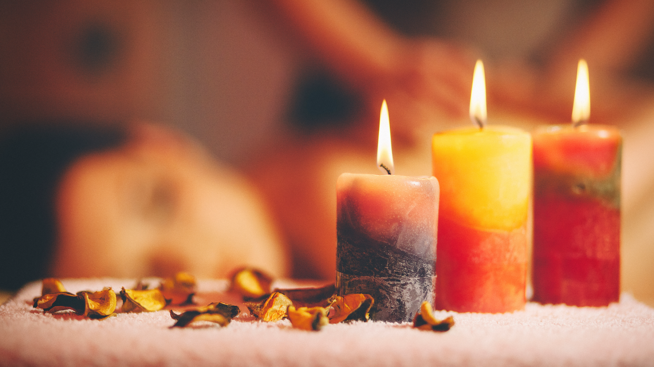 carga estera Barrio bajo 10 Rituales con velas de colores que te cambiarán la vida | MamasLatinas.com