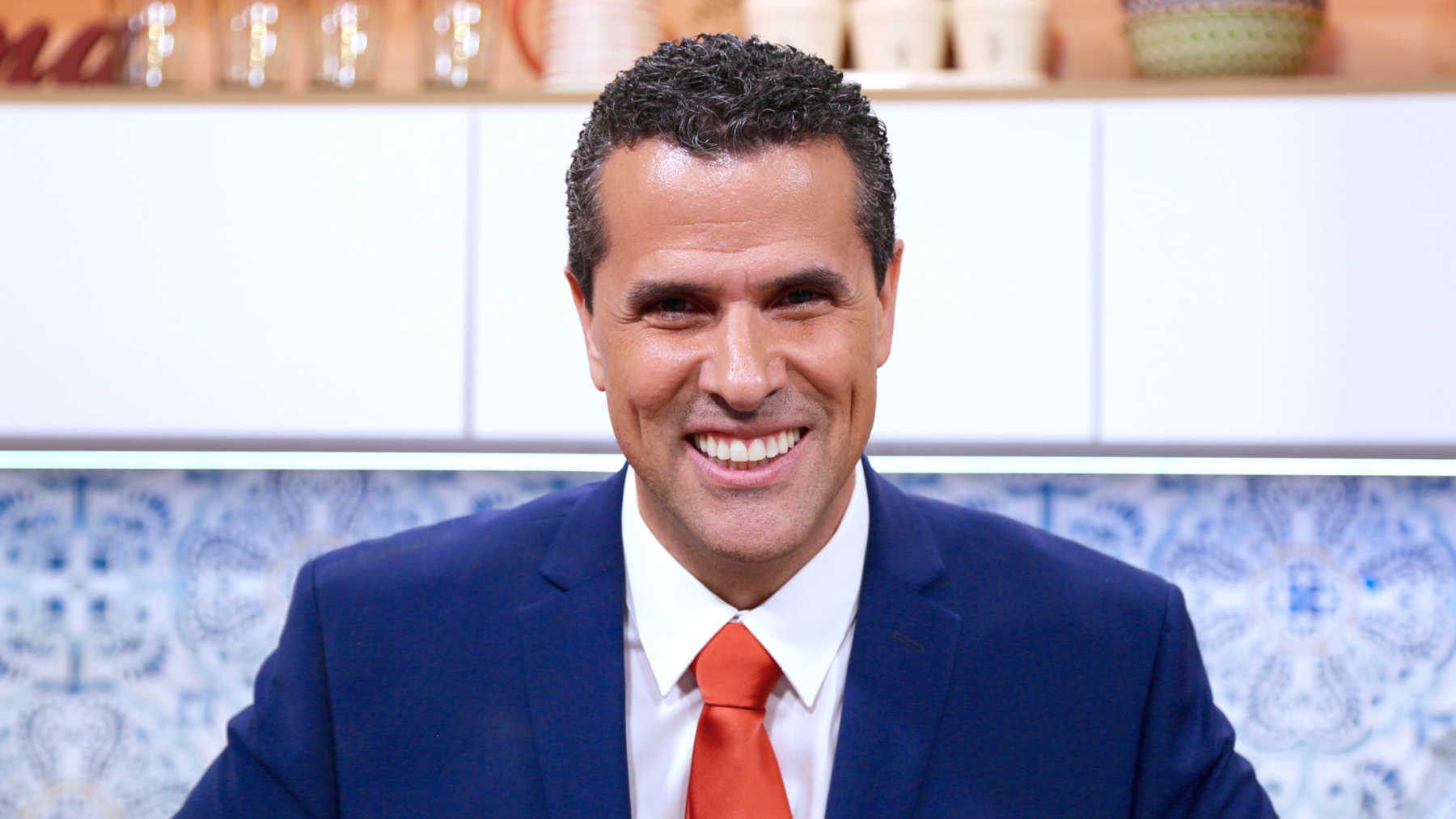 Marco Antonio Regil reveals if he is gay and why he is single |  MamasLatinas.com
