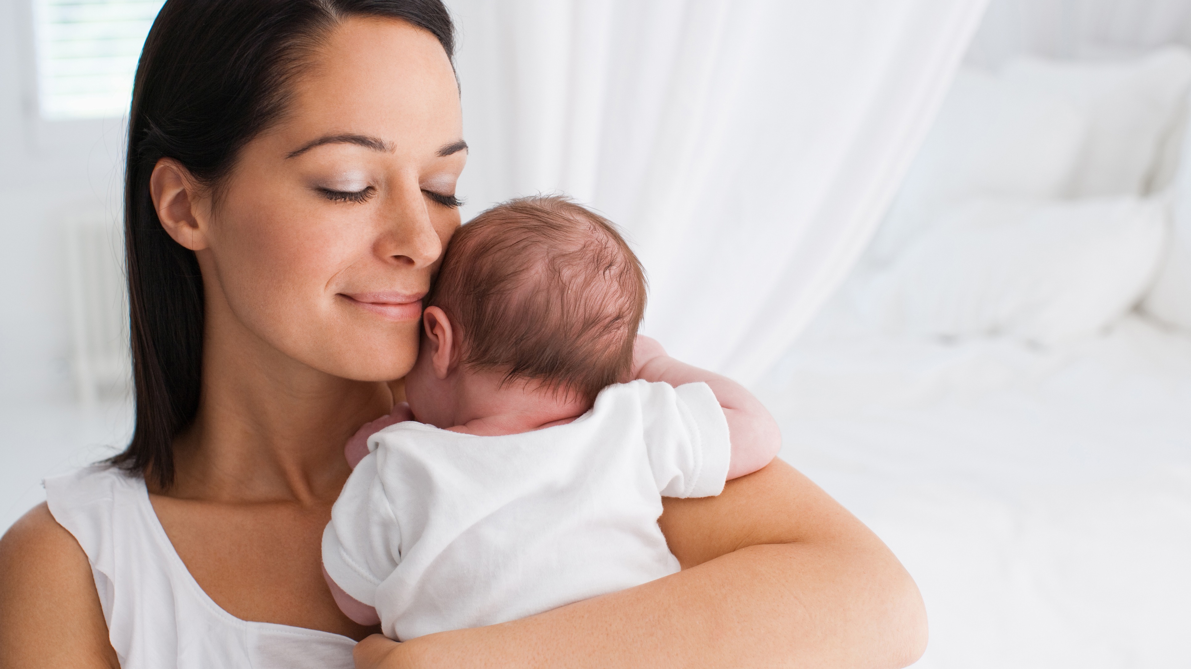 El desarrollo de tu bebé de 4 meses - Abrazando su desarrollo