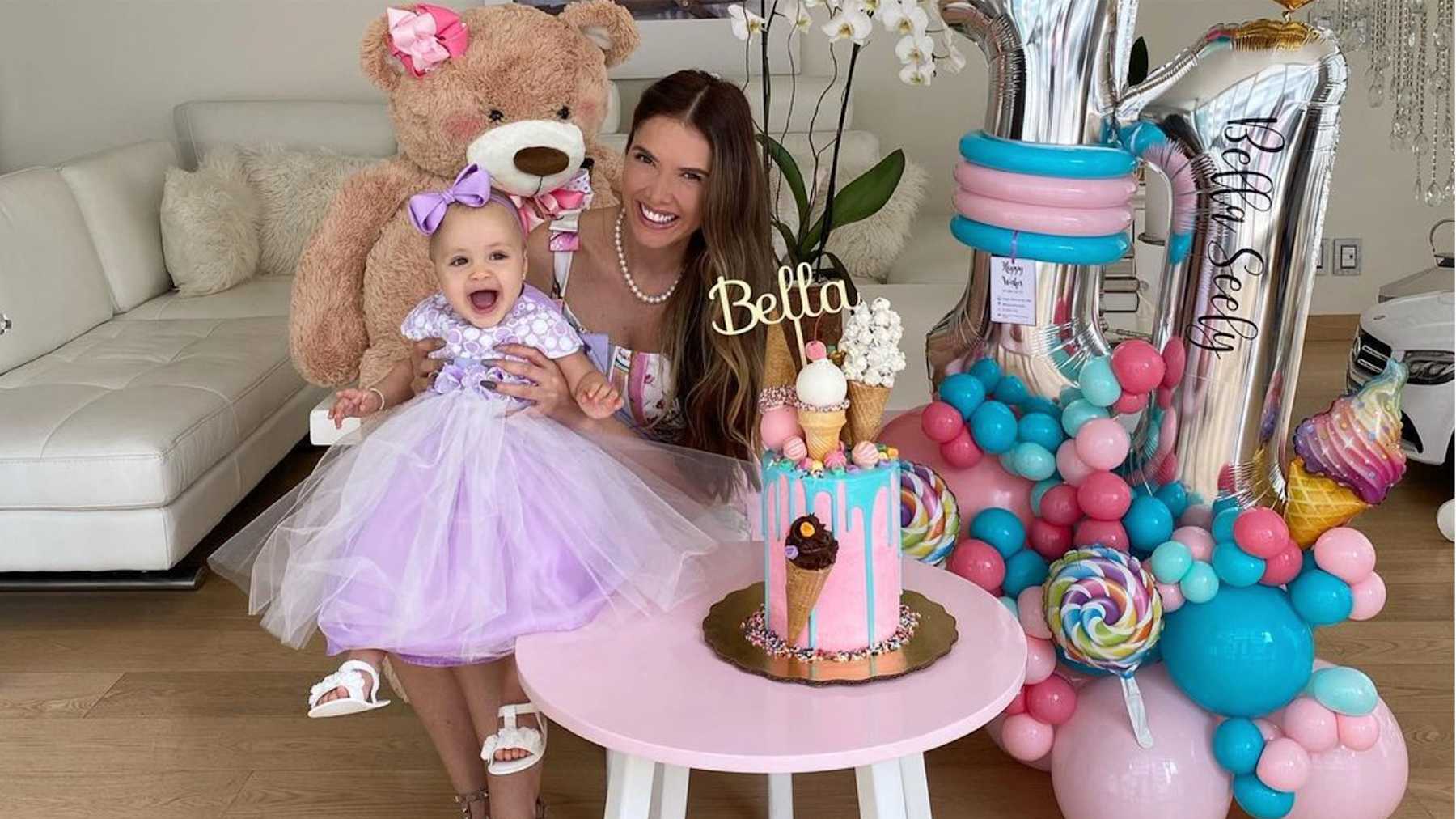 Ideas Para Celebrar Los Cumplemeses De Los Bebes Inspiradas En Las Famosas Y Sus Hijitos Mamaslatinas Com Ideas Para Celebrar Los Cumplemeses De Los Bebes Inspiradas En Las Famosas Y Sus Hijitos Mamaslatinas Com