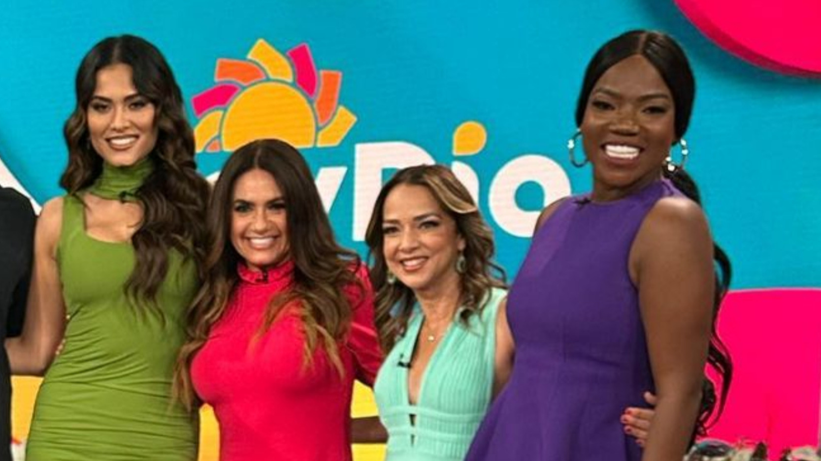 ‘hoy Día’ tiene nuevo presentador y así reaccionan sus compañeras