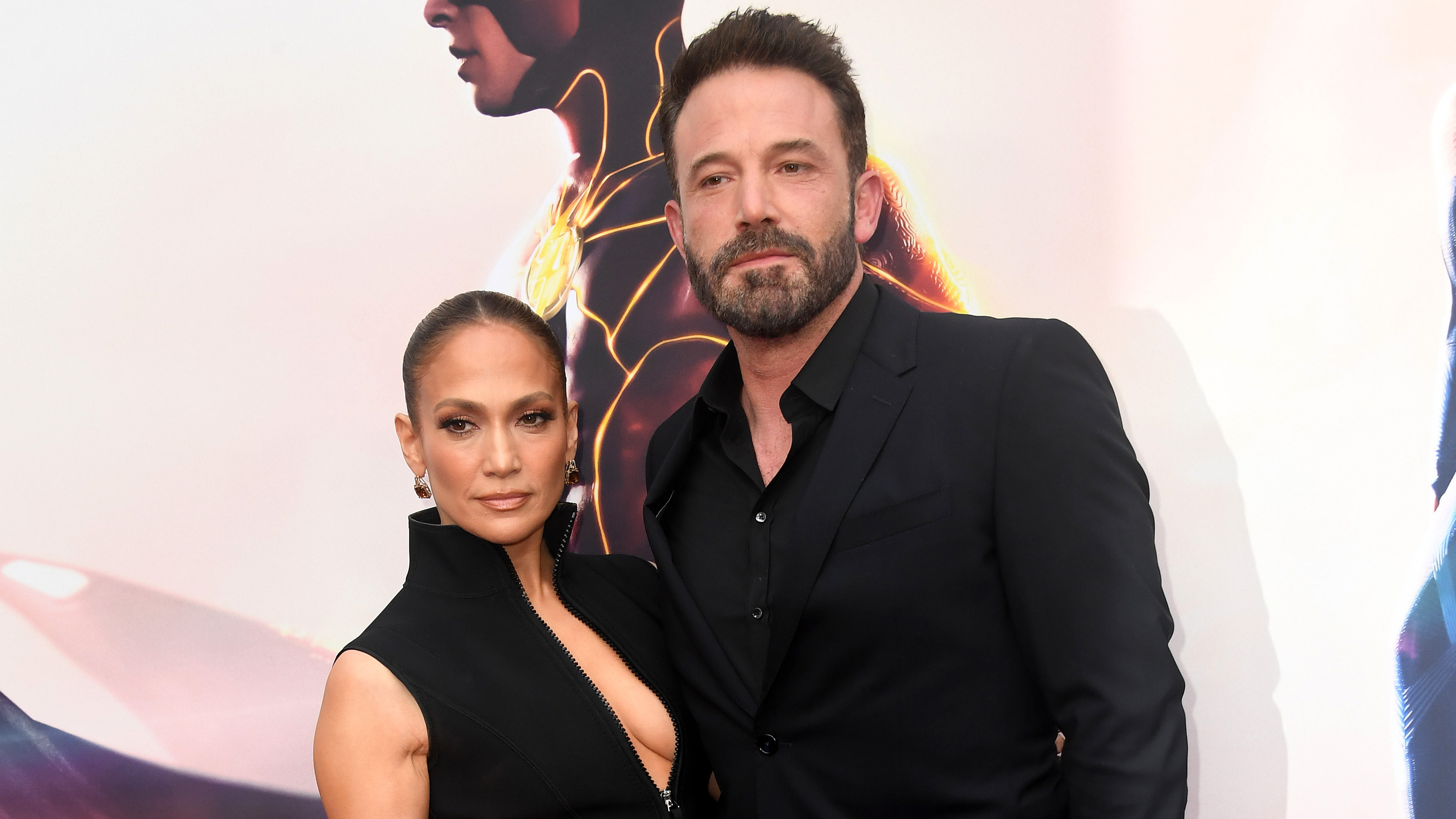 Jennifer López eleva la temperatura con sensual foto de Ben Affleck, ¡al  desnudo! | MamasLatinas.com