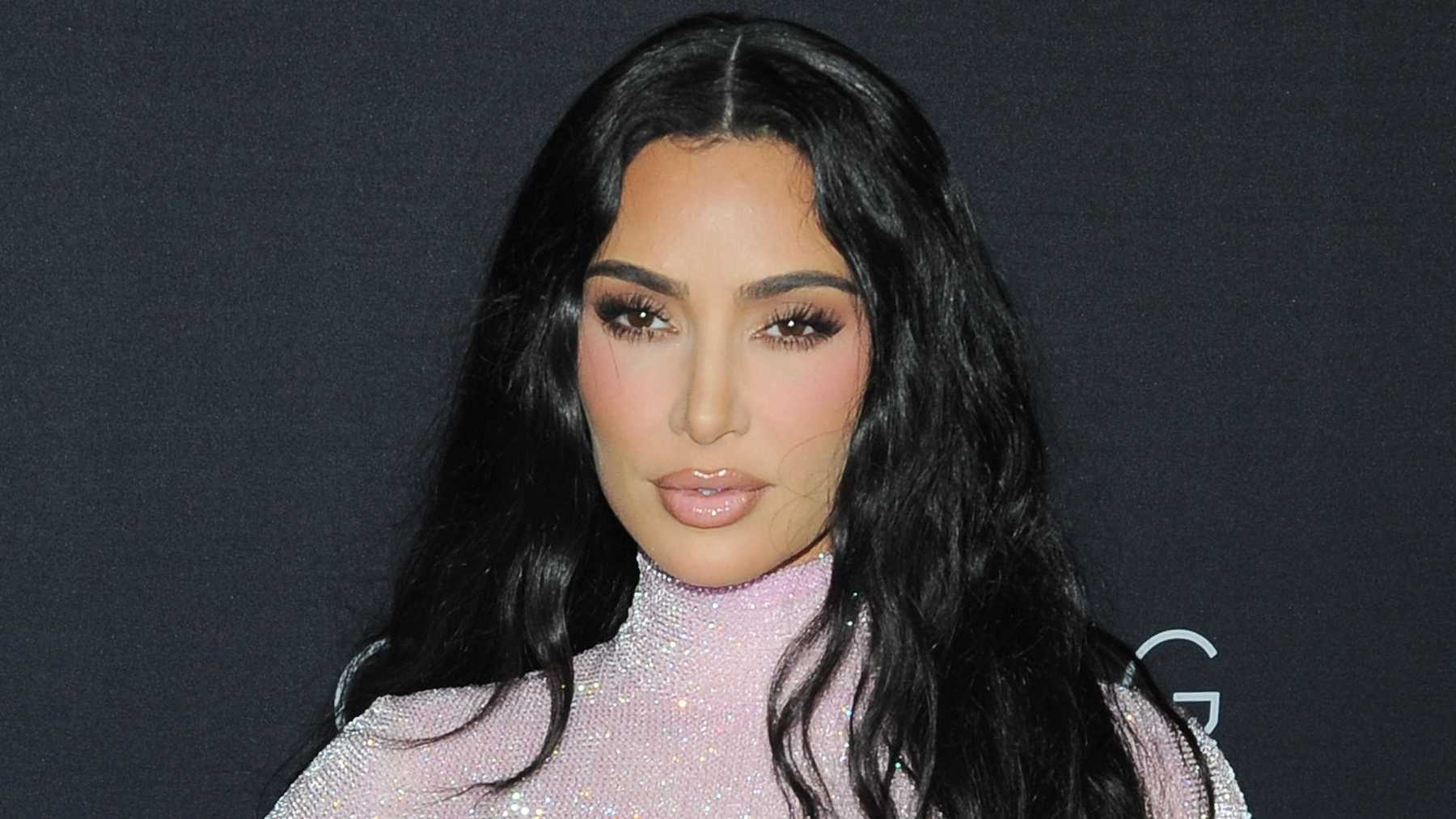 Kim Kardashian accused of trying to look like Bianca Censori, Kanye ...