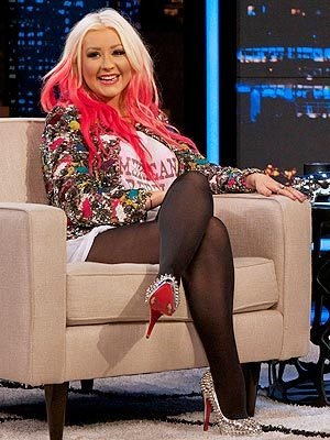 Christina Aguilera hates wearing underwear, shocks no one (VIDEO)