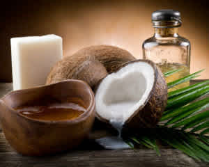 Belleza natural: orgánica de leche de coco y miel cabello pintado | MamasLatinas.com