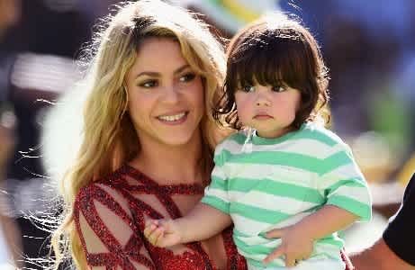 Watch Shakira S 1 Year Old Son Read Mamaslatinas Com