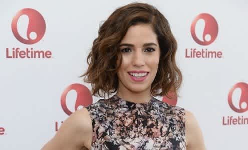 10 Haircuts For Short Curly Hair We Love Mamaslatinas Com