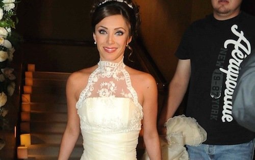 El vestido de novia de Anahí es confeccionado por más de 20 costureras |  MamasLatinas.com