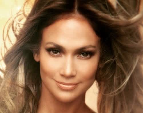 Jennifer Lopez wears hideous dress on Nuestra Belleza Latina ...