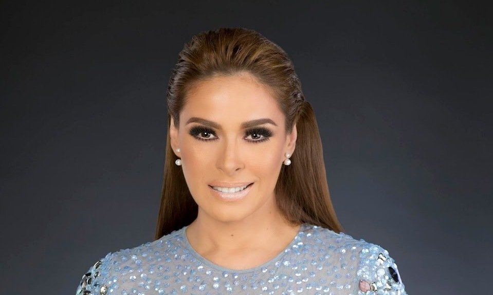 TIENES que ver el vestido casi indecente que se puso Galilea Montijo  delante de niños | MamasLatinas.com
