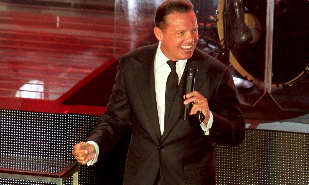 Luis Miguel se divierte en Las Vegas con nueva conquista (FOTOS