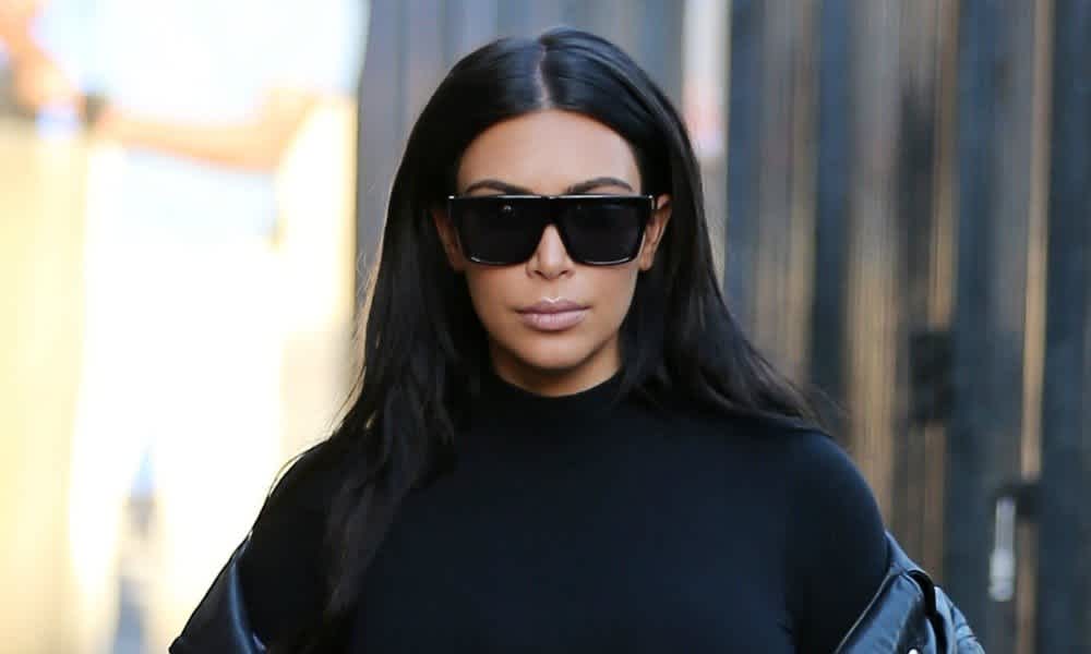 Kim Kardashian shows off 42-pound weight loss in skintight outfit ...