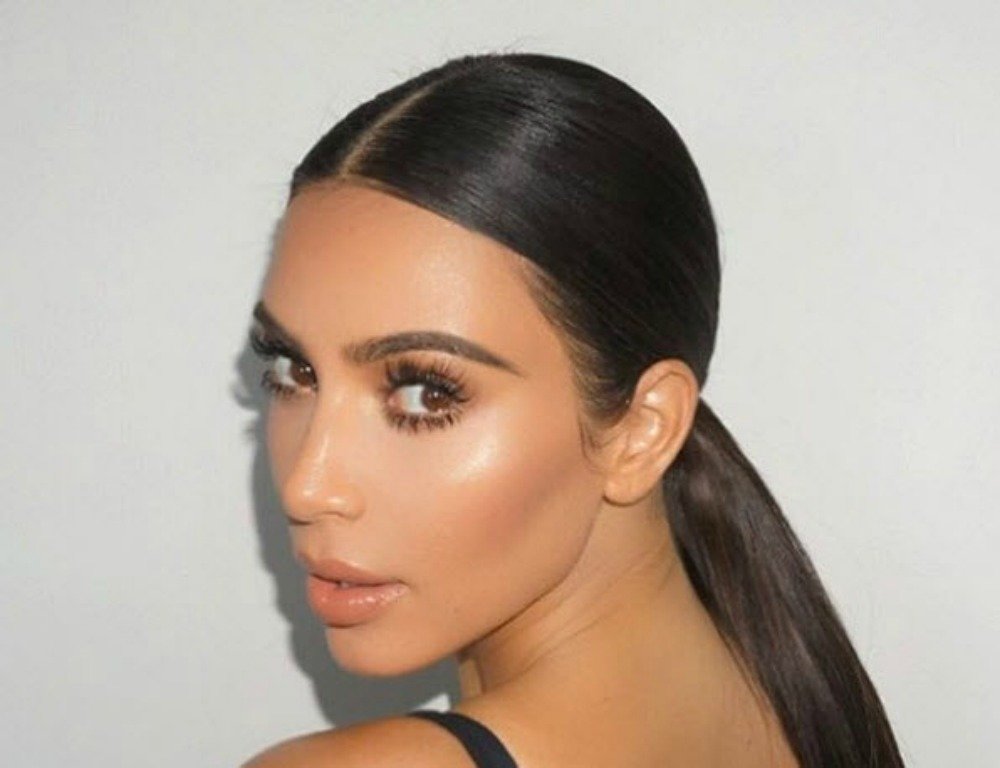 Kim Kardashian & her Latino makeup artist reveal the 4 products behind ...