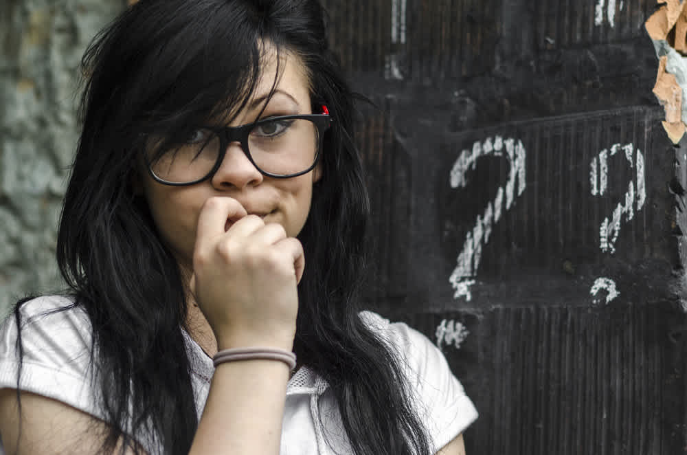 Signs you are too insecure | MamasLatinas.com