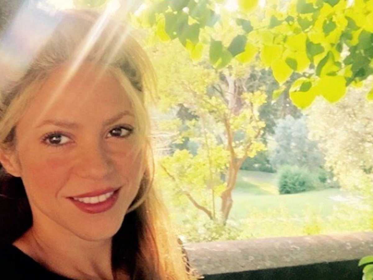 Shakira Without Makeup Before And After | Makeupview.co