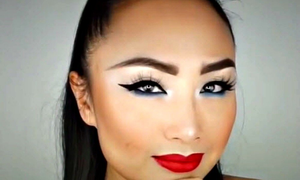 How to use dental floss to get the perfect cateye