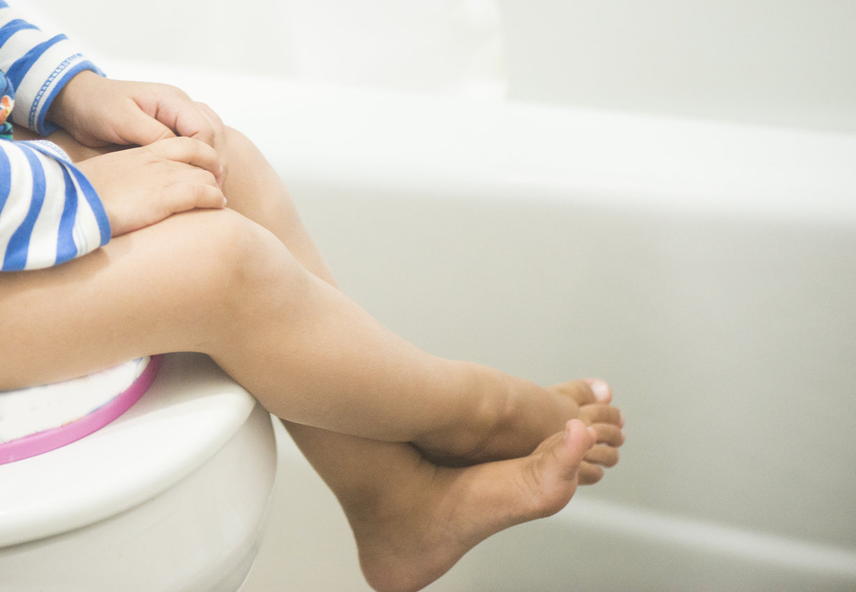 when-a-potty-trained-kid-has-accidents-12-do-s-and-don-ts