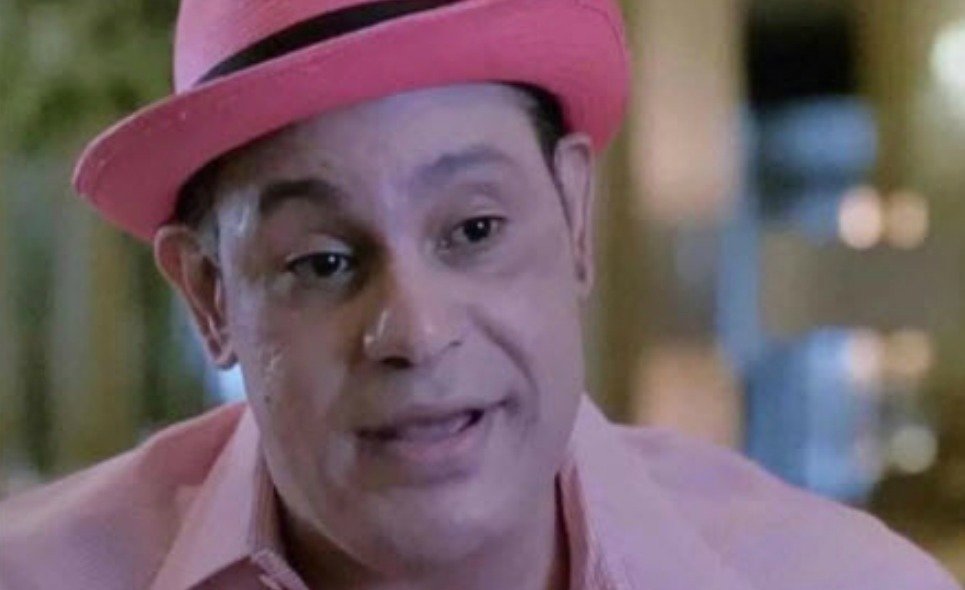 Sammy Sosa is still bleaching his skin here s why we re part of