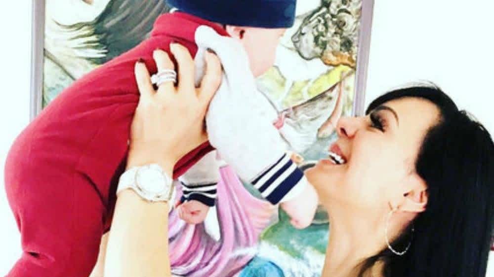 Bebe De Julian Figueroa Mamaslatinas Com Bebe De Julian Figueroa Mamaslatinas Com